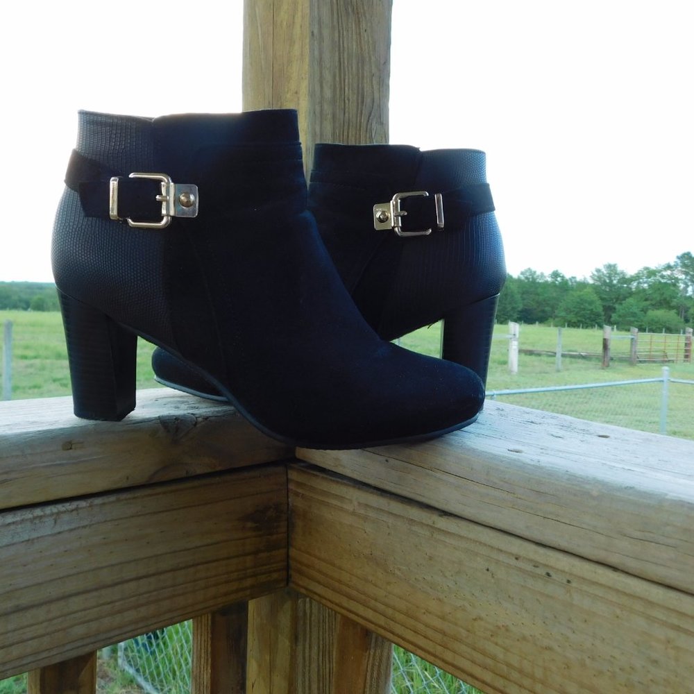 Black Ankle Boots Size 9 Reneeze